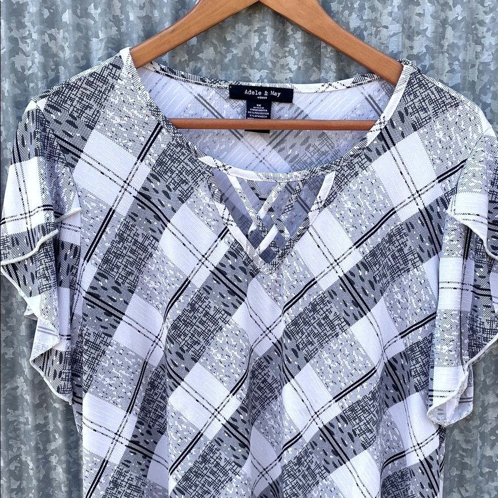 Adele & May Woman Black and White Plaid Blouse